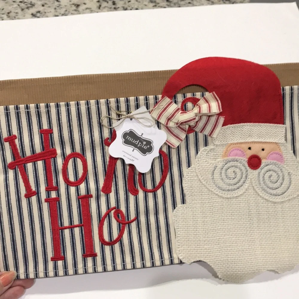 Mud Pie Holiday Pillow Wrap 15”x15”